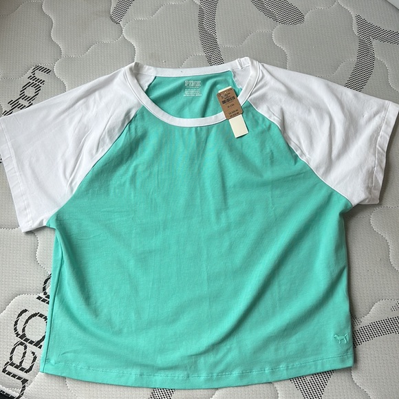 Pretty - Picture 2 of 3